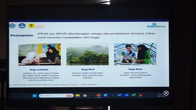 Pemaparan penilaian sekolah peduli lingkungan oleh Dian Purbasari