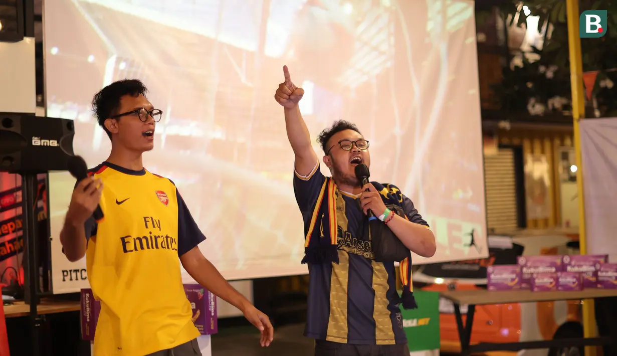 Roaring Night pertandingan Liverpool versus Arsenal turut dihadiri seorang member AIS Regional Dumai, Riau. (Bola.com/Bagaskara Lazuardi)
