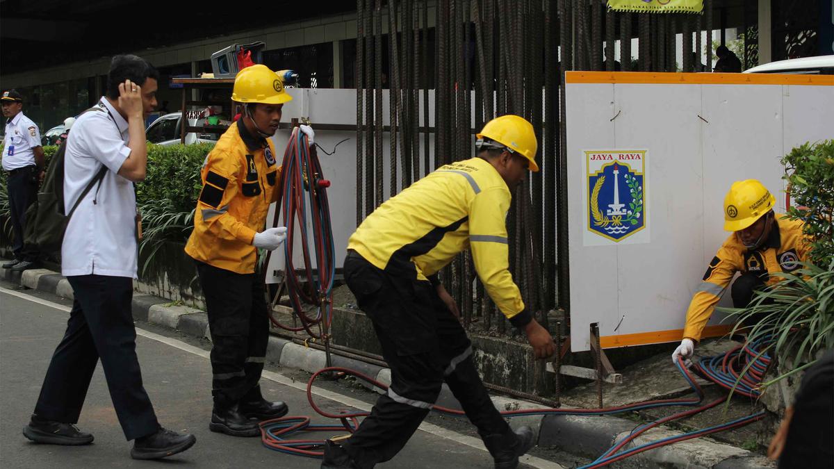 DPRD DKI Pastikan Pembongkaran Tiang Monorel Sesuai Aturan