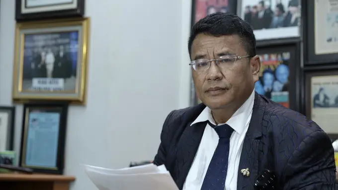 [Bintang] Hotman Paris Hutapea