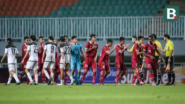 Sportivitas para pemain Timnas U-17 dan Guam U-17