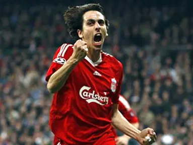 Liverpool&#039;s Yossi Benayoun celebrates scoring during UEFA Champions League second round first leg match against Real Madrid at Santiago Bernabeu in Madrid, on February 25, 2009. AFP PHOTO/PAUL ELLIS