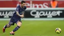 Lionel Messi akhirnya menjalani debut bersama PSG. Momen itu terjadi pada laga pekan ke-4 Ligue 1, ketika PSG dijamu tuan rumah Reims, Senin (30/8/2021) dini hari WIB. (Foto: AP/Francois Mori)