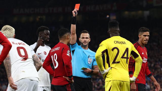 Foto: Andre Onana Buat Ulah Casemiro yang Kena Kartu Merah, MU pun Kalah