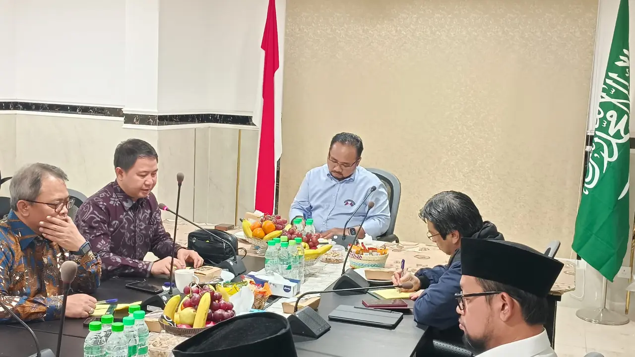 Menag Yaqut Cholil Qoumas memimpin rapat koordinasi dengan Panitia Penyelenggara Ibadah Haji (PPIH) 2023