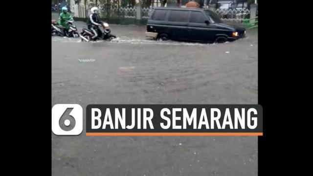 Hujan deras mengguyur kota Semarang dan sekitarnya Selasa (23/2) sore. Akibatnya sejumlah jalan protokol terendam banjir.