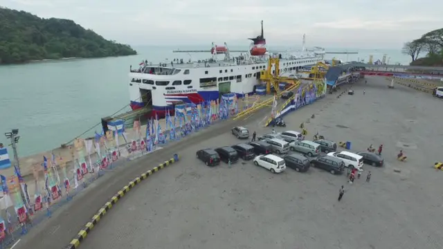 Pantauan Udara Suasana Sepi Pelabuhan Merak H-3