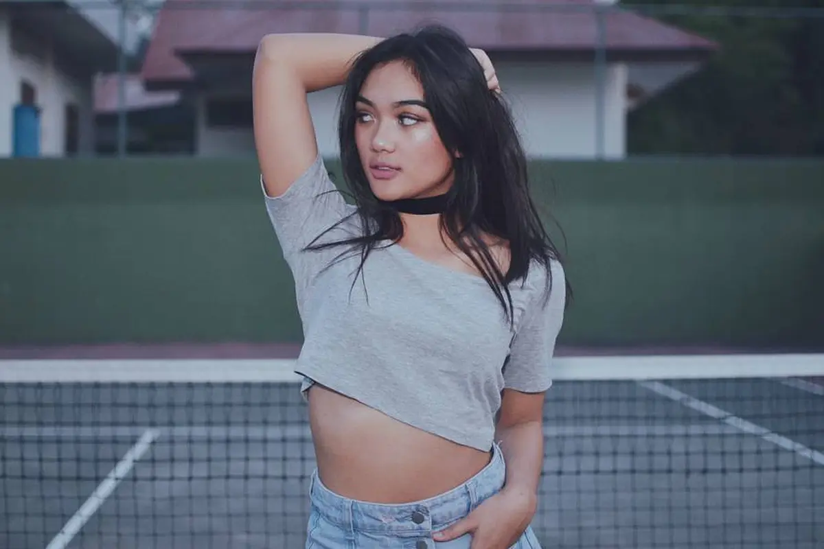 [Bintang] Bikin Diabetes, Ini 8 Potret Marion Jola yang Super Manis