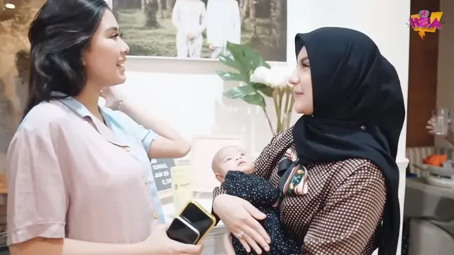 6 Momen Irish Bella Gendong Bayi Kembar, Ammar Zoni Sebut Sudah Pantas