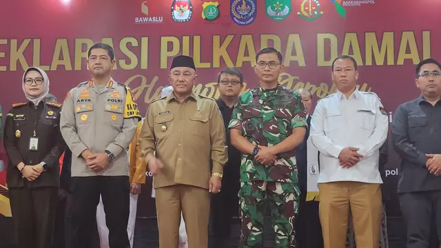 Walikota Depok, Mohammad Idris saat deklarasi damai Pilkada Depok di salah satu hotel Kota Depok.