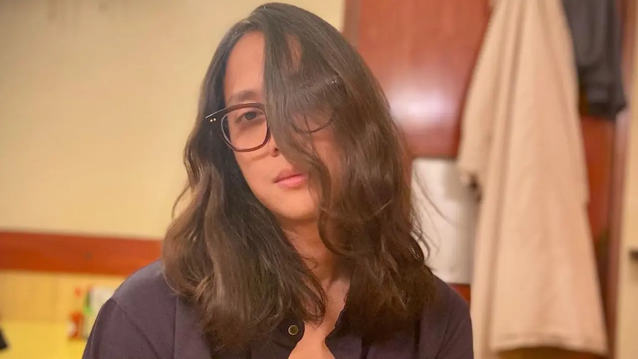 Gaya Dikta Usai Hengkang dari Yovie and Nuno, Pamer Rambut Super Gondrong