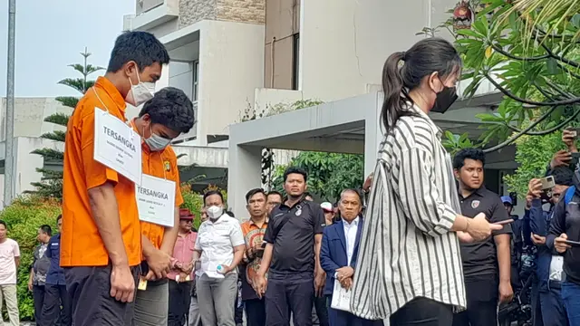 Rekontruksi penganiayaan terhadap David oleh Mario Dandy Satriyo.