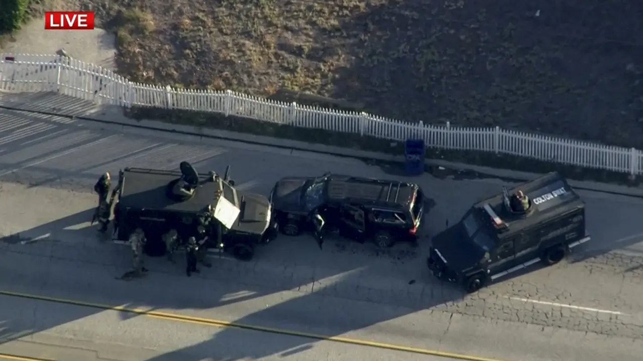 20151202-Lagi, Penembakan Massal di AS Tewaskan 14 Orang-California