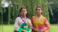 6 Potret Nagita Slavina dan Rossa Kompak Pakai Hanbok, Bak Cewek Korea
