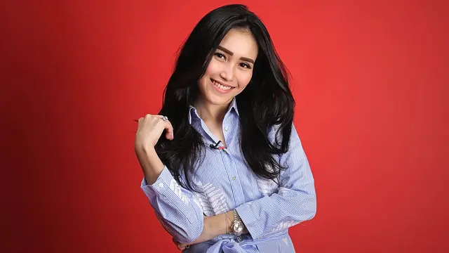 [Bintang] Ayu Ting Ting