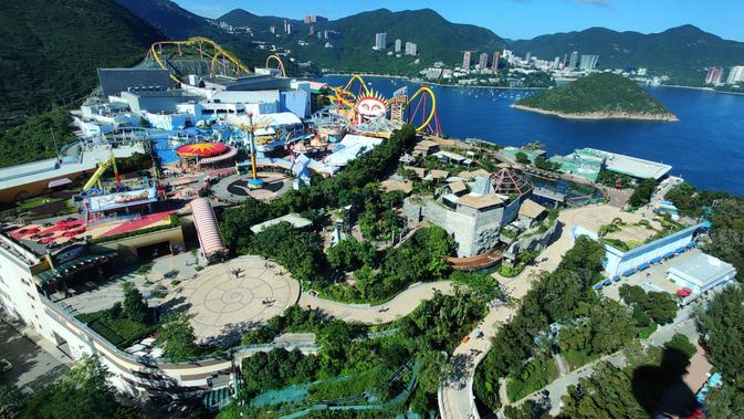 Foto dokumentasi yang diabadikan dengan telepon seluler ini menunjukkan pemandangan Ocean Park di Hong Kong, China selatan, pada 15 Juni 2020. Xinhua/Wang Shen)