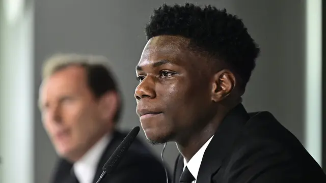 Aurelien Tchouameni Resmi Diperkenalkan Sebagai Pemain Baru Real Madrid