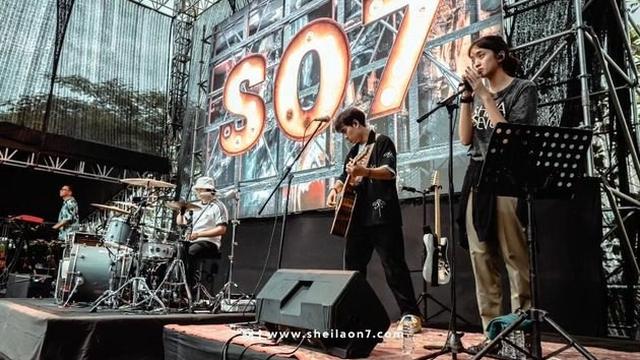 7 Potret Aishameglio Anak Duta yang Kini Jadi Backing Vokal Sheila On 7