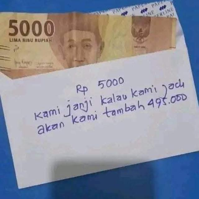 6 Potret 'Serangan Fajar' Jelang Pilkada Ini Bikin Tepuk Jidat, Tak Sesuai Harapan