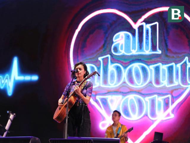 Lirik Lagu C H R I S Y E Diskoria Laleilmanino Eva Celia Ragam Bola Com