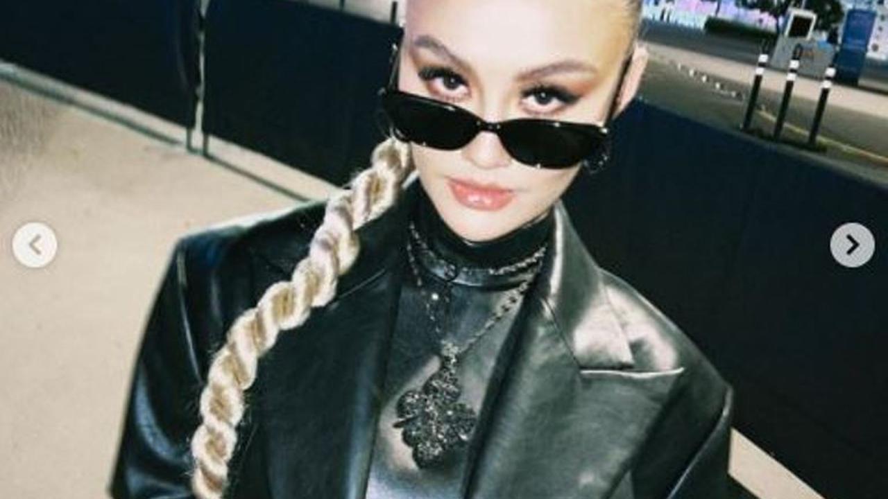 Gaya Serba Hitam Agnez Mo di Billboars Women in Music Awards 2022