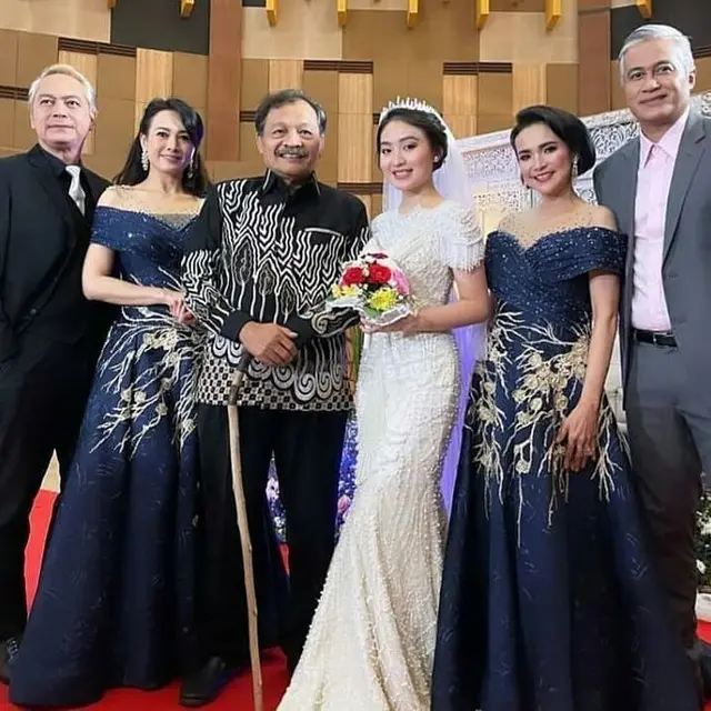 Momen Pernikahan Stefan dan Natasha Wilona di Anak Band, Bikin Baper. (Sumber: Instagram/natashawilona15/tagged)