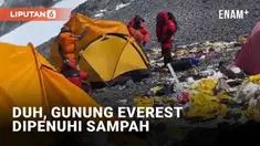 Seorang pendaki membagikan pemandangan tidak menyenangkan di Gunung Everest. Ribuan sampah berserakan di gunung yang diselimuti salju itu. Pengunggah, Tenzi Sherpa, menyebut ada beragam sampah yang berserakan.