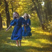 Ilustrasi anak kembar. (Gambar oleh Kateřina Hartlov&aacute; dari Pixabay)