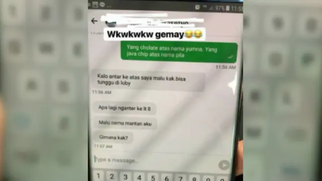 Siapa sangka di antara pelanggan yang menggunakan jasa transportasi online, ada segelintir orang yang memiliki kedekatan dengan sang sopir.