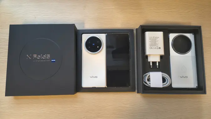 <p>Paket Penjualan vivo X Fold 5. (Liputan6.com/Anka Fergy Agustian)</p>