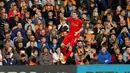 Pemain Liverpool, James Milner, merayakan golnya ke gawang Hull City dalam laga Premier League di Stadion Anfield, Sabtu (24/9/2016). Milner mencetak dua gol melalui penalti. (Action Images via Reuters/Andrew Boyers)
