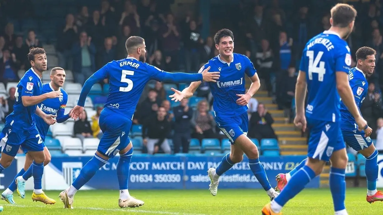 Foto: Aksi Elkan Baggot Gacor Bersama The Gills, Cetak Dua Gol Beruntun