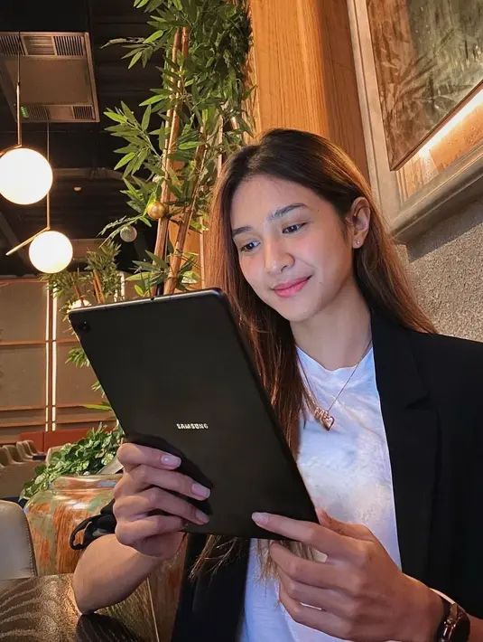 Mikha Tambayong (Instagram/miktambayong)