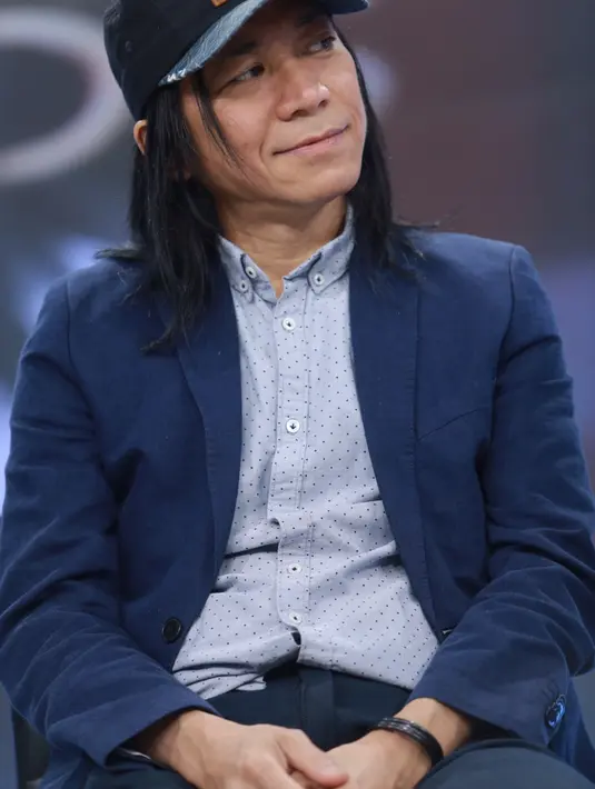 Mengurangi kegiatannya dari dunia musik ini dilakukan demi menjaga kesehatannya. Terutama untuk operasi yang sampai sekarang belum dilakukannya, sesuai saran dokter. (Galih W. Satria/Bintang.com)