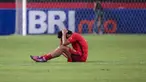 Persija Jakarta kembali menuai hasil imbang saat bermain sama kuat 1-1 menghadapi tamunya Barito Putera pada laga pekan ke-15 BRI Liga 1 2023/2024 di Stadion Patriot Candrabhaga, Bekasi, Sabtu (7/10/2023) malam WIB. Macan Kemayoran unggul terlebih dahulu lewat gol Ryo Matsumura saat laga berjalan 29 menit. Barito Putera baru mampu menyamakan skor 1-1 pada menit ke-68 melalui aksi sundulan kepala Renan Alves. Hasil ini menjadi kali kedelapan Persija meraih hasil imbang dan ketiga beruntun dalam tiga laga terakhir yang menjadikan Persija layak dijuluki tim spesialis imbang. (Bola.com/Bagaskara Lazuardi)