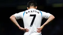 Kekecewaan gelandang Newcastle United Joey Barton setelah timnya kalah 0-3 dari Liverpool dalam lanjutan EPL di Anfield Stadium, 1 Mei 2011. AFP PHOTO / PAUL ELLIS