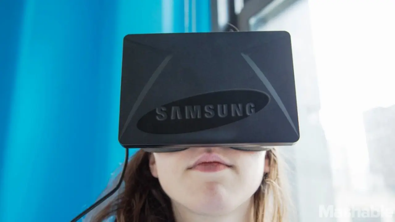Samsung Siapkan Pesaing Oculus Rift