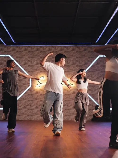 8 Potret Terbaru Vidi Aldiano, Tengah Lawan Kanker Ginjal yang Diidap Selama 3 Tahun