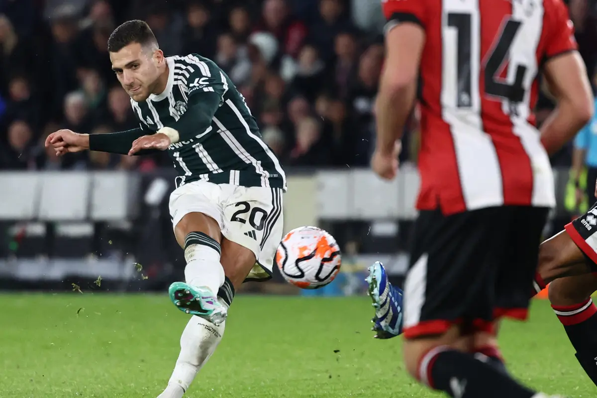 Foto: Aksi-Aksi Pemain MU saat Membungkam Sheffield United, Scott McTominay Jadi Pencetak Gol Terbanyak Sementara