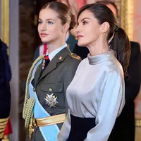 Putri Leonor tampil anggun dalam balutan seragam militer (@_leonorysofiaa_)