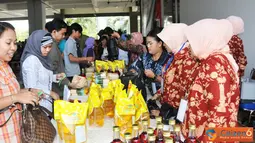 Fadel Muhammad Buka Bazar Peduli Ramadhan