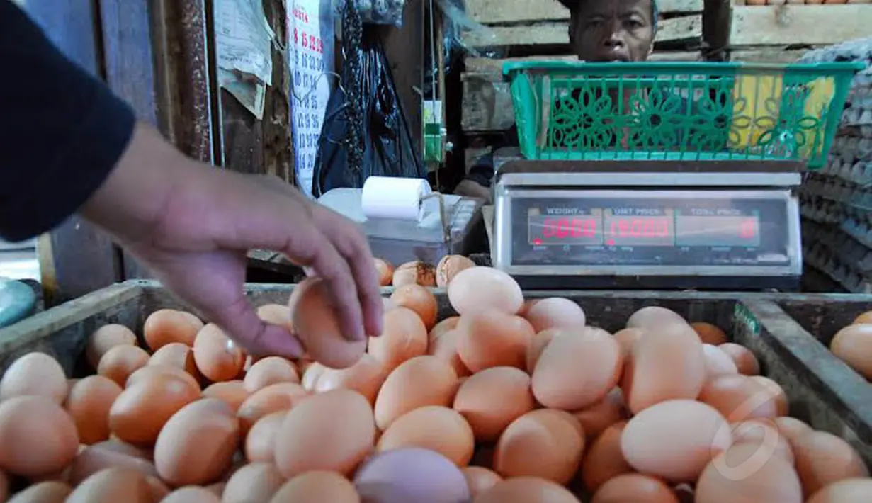 Semula harga berkisar Rp 17.000-Rp 18.000 namun kini mengalami kenaikan (Liputan6.com/Miftahul Hayat)