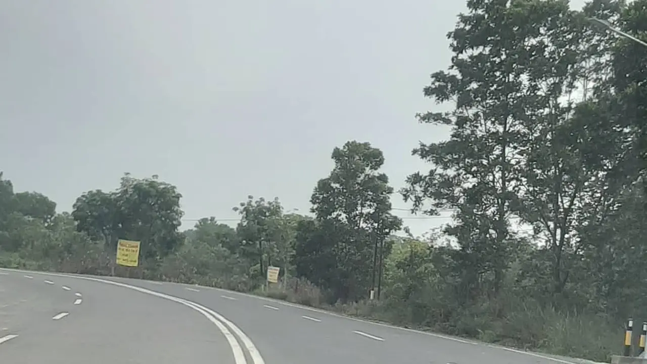 3. Marka Jalan yang Terputus