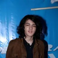 Shawn tidak mau malu meskipun tak bermuka layaknya musisi hardrock. Baginya tampang tidak menjadi masalah untuk menyukai jenis musik tertentu. Asalkan bisa menyatu dengan jiwa, apapun bisa dinyanyikan. (Andy Masela/Bintang.com)