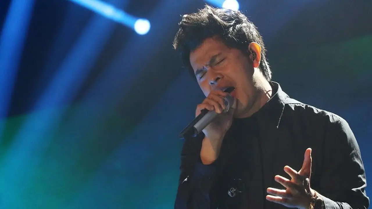 Cakra Khan