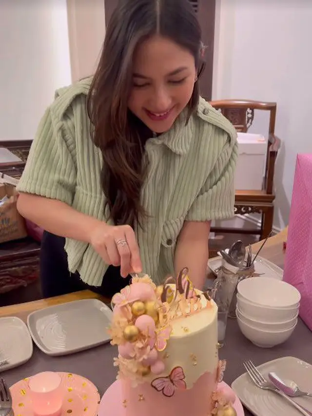 7 Momen Baby Shower Jessica Milla yang Meriah, Ungkap Jenis Kelamin Buah Hati