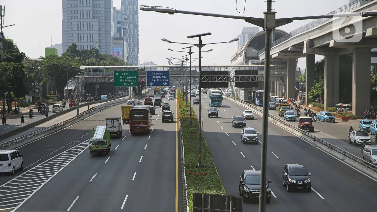 Volume Lalu Lintas di Tol Turun 40 Persen Selama PPKM Darurat