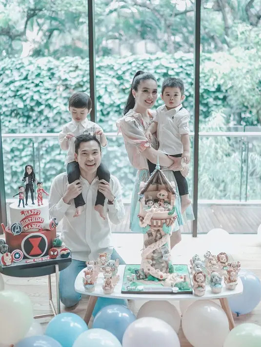 Potret Ultah Sandra Dewi (Instagram/sandradewi88)