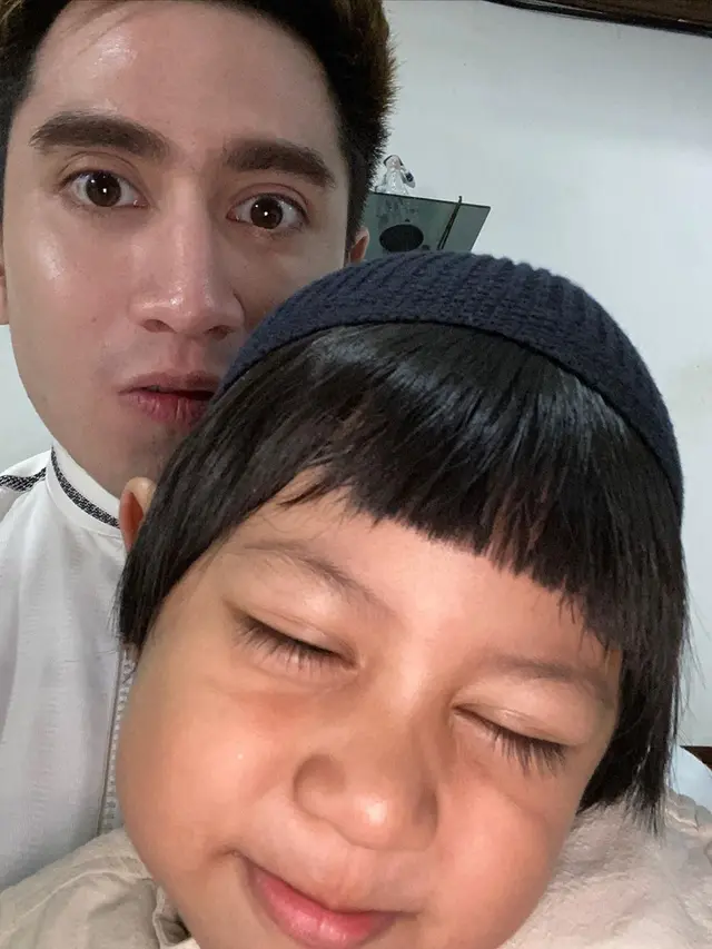 6 Potret Kedekatan Verrell Bramasta dan Adik Tirinya, Penuh Kasih Sayang