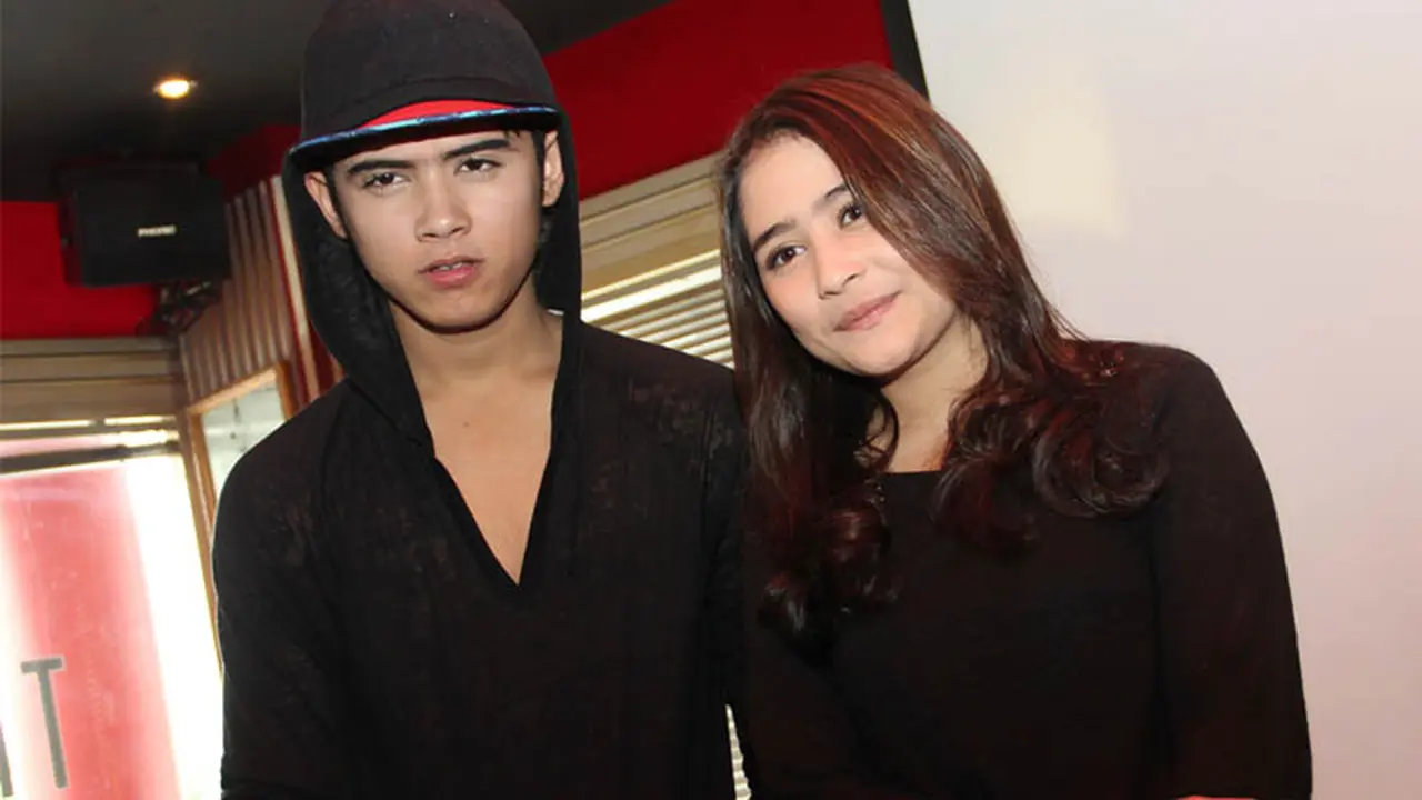 Aliando Syarief dan Prilly Latuconsina